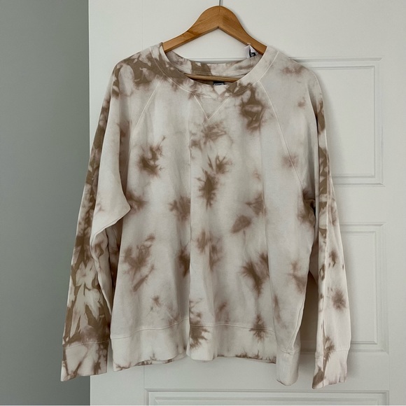 NWT Old Navy Sweatshirt Size XL - Picture 3 of 6